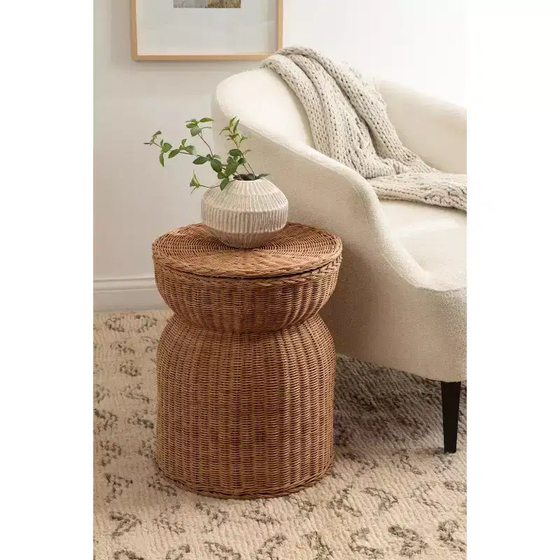 Table d'appoint en rotin de chaume