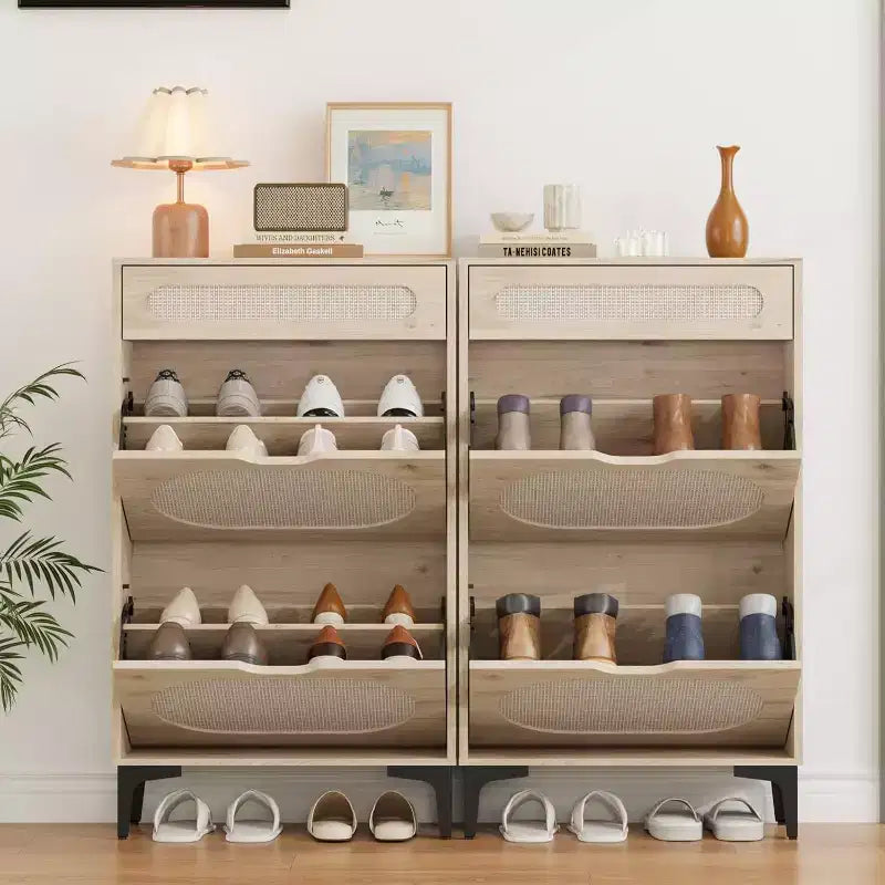 Meuble à chaussures en rotin et chêne, rangement à chaussures à 3 niveaux avec 2 tiroirs basculants et 1 tiroir coulissant, étagère réglable, organisateur étroit pour entrée