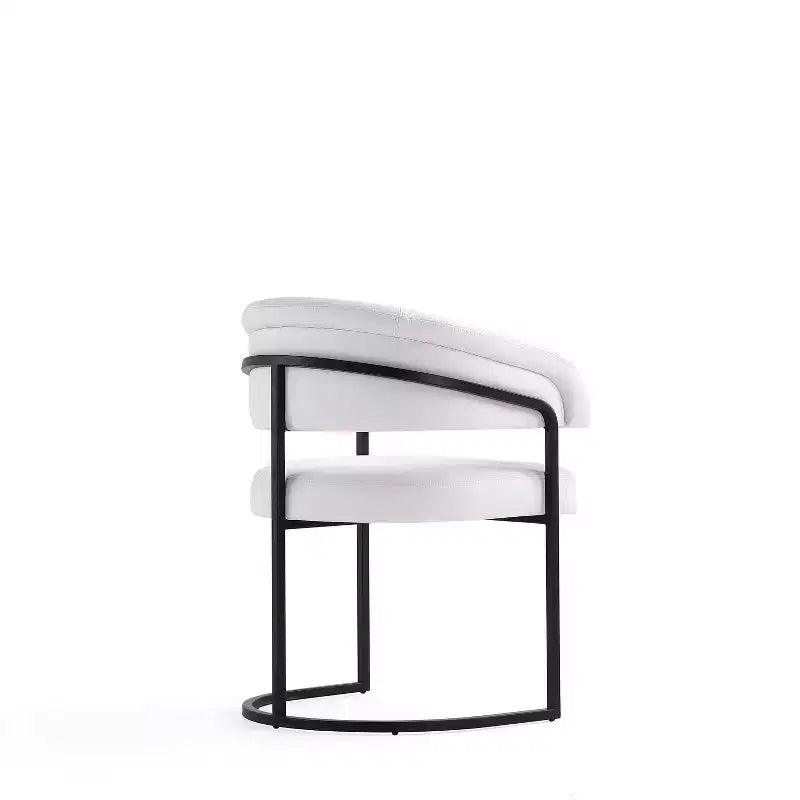 Chaise de salle à manger moderne Manhattan Comfort Augusta en similicuir